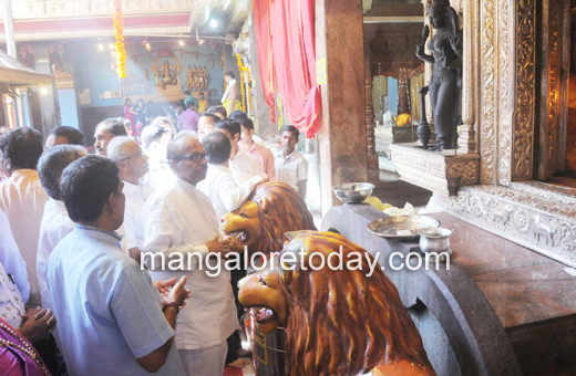 Poojary urulu seva for cauvery